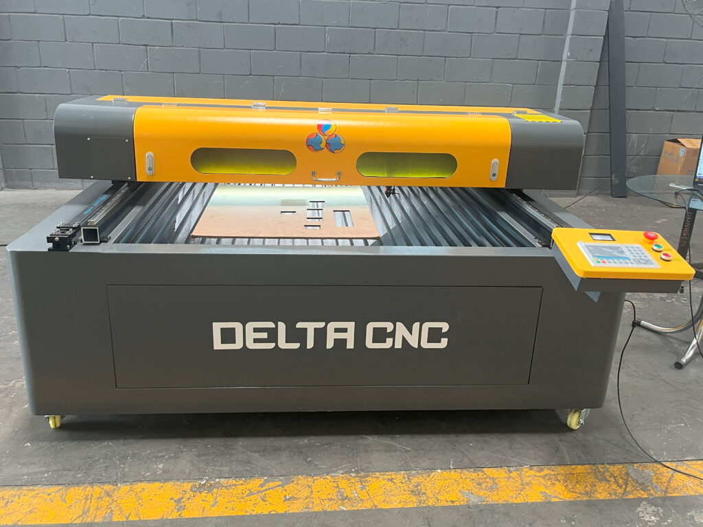 laser-co2-l1325-de-frente